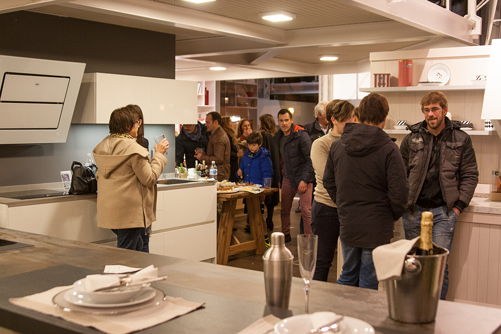 Inauguración nueva exposición de mobiliario de cocina en Kökdeco.